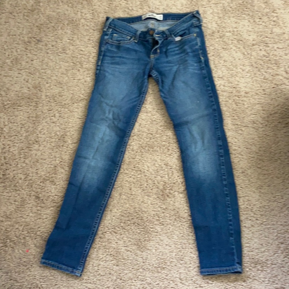 Hollister jeans